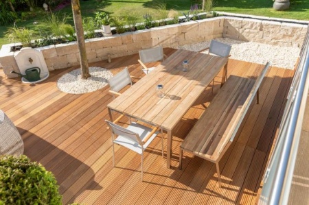 Jardinier paysagiste &agrave; Jouhe : expertise et services vari&eacute;s